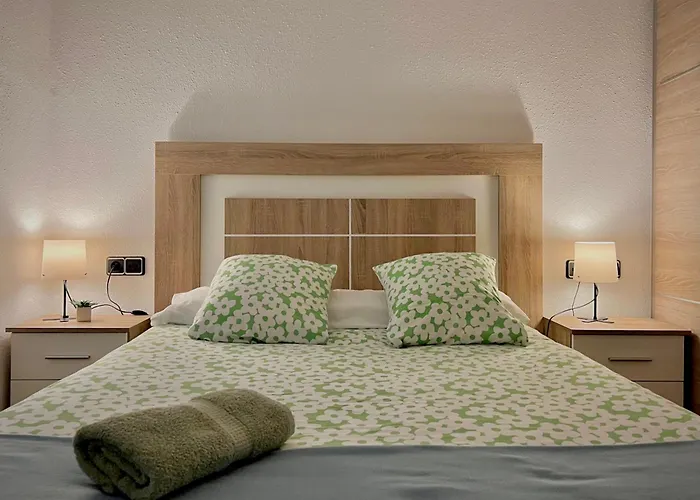 Blue Et Rose By Aroom Vut-le-966 * León